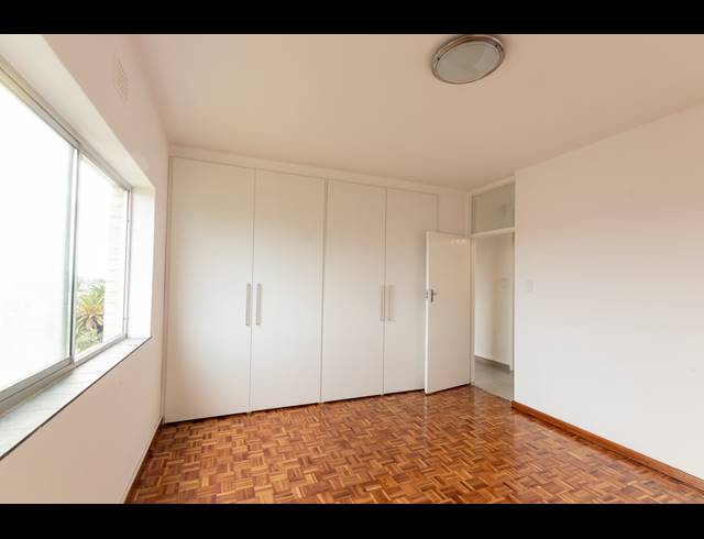 3 BEDROOM APARTMENT TO LET IN TABLE VIEW